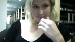 Flashing her Tits and Pussy in a Libary