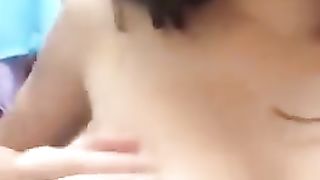 Hermosa Latina Se Masturba Antes De un Baño Caliente!