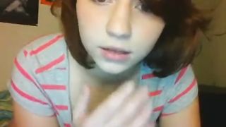 Teen Babe Flashing her Hot Pussy on Live Webcam