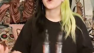 BigTittyGothEgg Dick Size 101