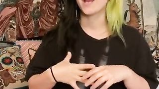 BigTittyGothEgg Dick Size 101