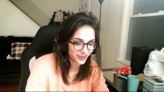 Twitch Streamer Tricked into Boob Slip lol