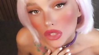 Ahegao asks to cum on her face