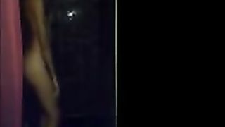 Novinha Virgem Tomando Banho