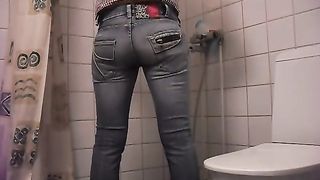The Cutest Girl on Earth Wetting her Jeans!