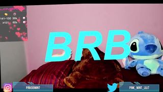 While no one is Home, a Schoolgirl went to a Sex Video Chat (she is 18 Years Old?)