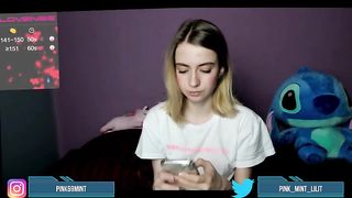 While no one is Home, a Schoolgirl went to a Sex Video Chat (she is 18 Years Old?)