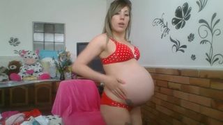 Pregnant Webcam Hotty with Big Belly Oils up and Shows off