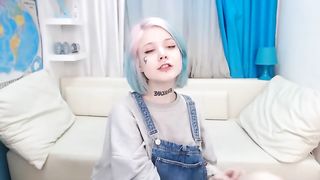 Русская девочка перед веб камерой :3