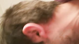 Joven Guapo Gime y Susurra Mientras Le Folla Duro un Italiano