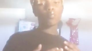 Black Teen Flash Titties on Periscope