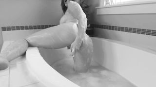 Hot_Milfy_Mom Bath Video Free
