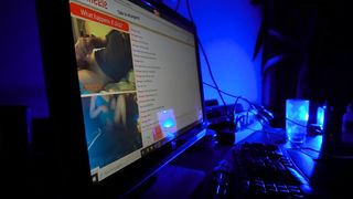 Wife Plays on Omegle with Stranger in Blue Tshirt