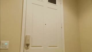 Camgirl Keira Kennedy FLASHES a Real Pizza Deliveryman