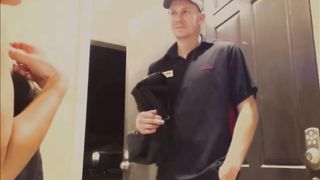 Camgirl Keira Kennedy FLASHES a Real Pizza Deliveryman