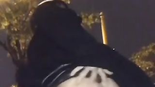 Chinese Camgirl Risky Public Flashing & Squirting Orgasm at Roadside Car