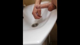 Athletic Handsome with a Beautiful Body Jerks off - RutRokuro